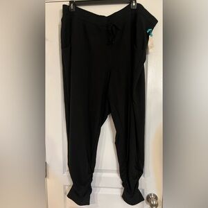 Livi Active Lane Bryant Joggers NWT Size 26/28 Black
